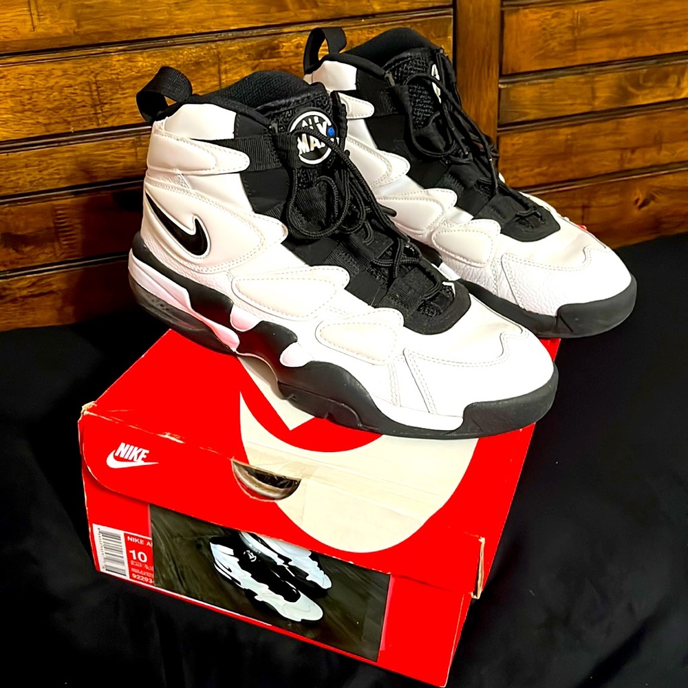 Nike AirMax Uptempo Size 10